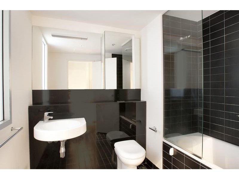 2206/620 Collins Street, Melbourne VIC 3000