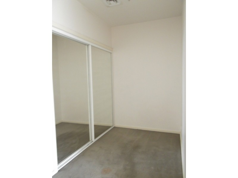 2201/250 Elizabeth Street, Melbourne VIC 3000