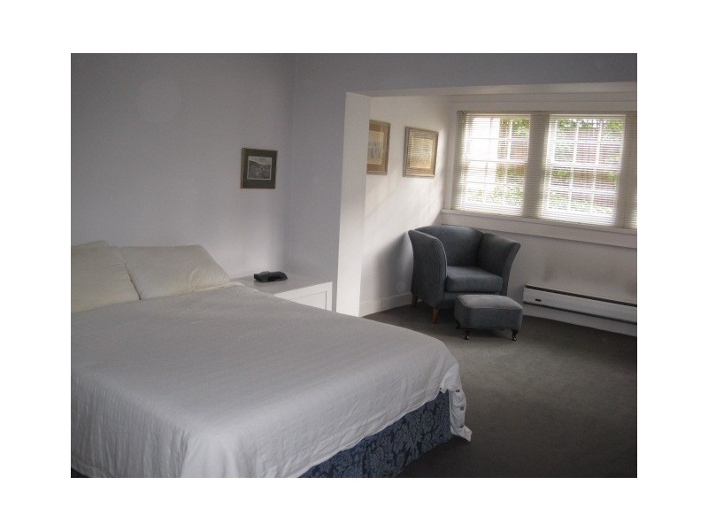 2/100 Hotham Street, East Melbourne VIC 3002