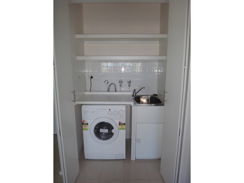 1203/250 Elizabeth Street, Melbourne VIC 3000