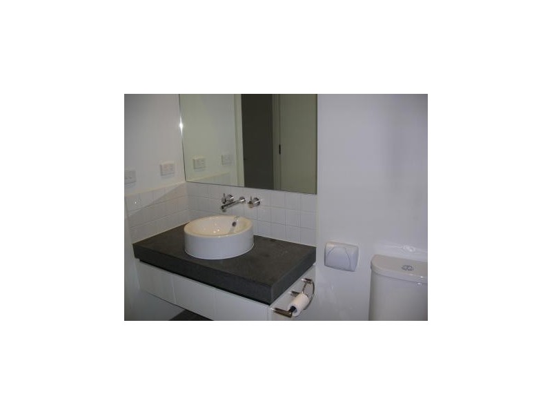A707/57 Bay Street, Port Melbourne VIC 3207
