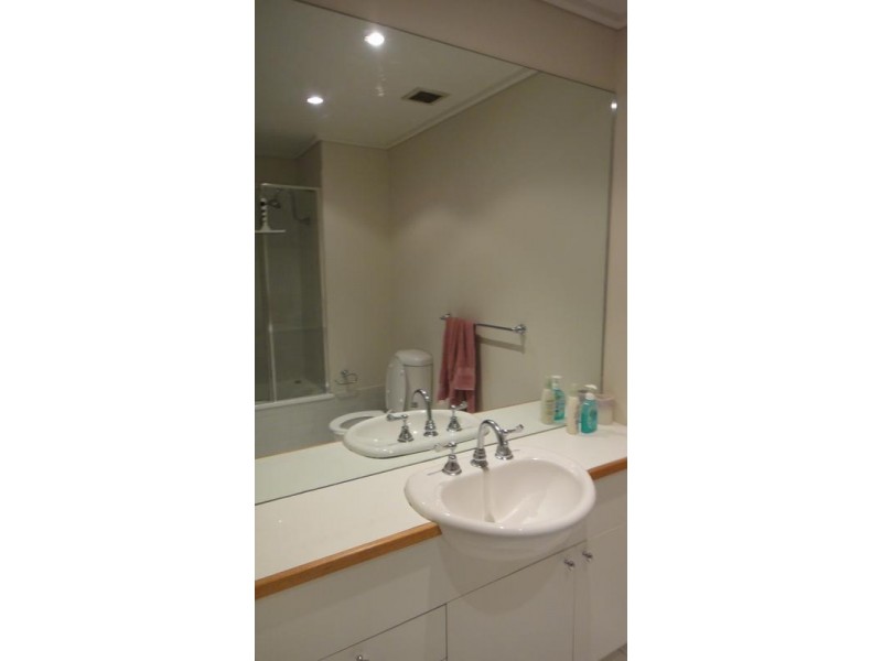 311/63 Spencer Steet, Melbourne VIC 3000
