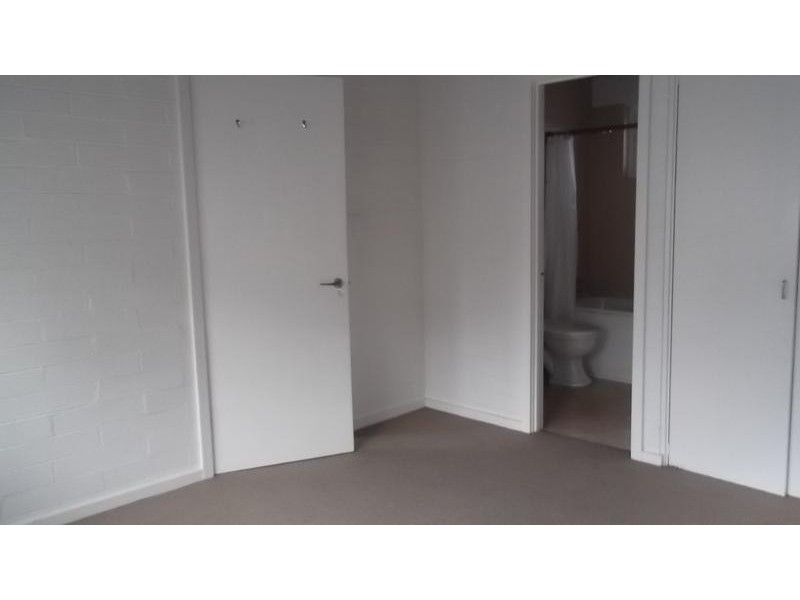 13/44 Gatehouse Street, Parkville VIC 3052