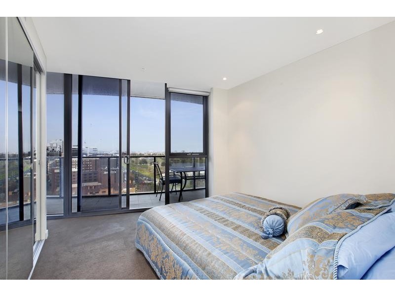 1107/55 Queens Road, Melbourne VIC 3004