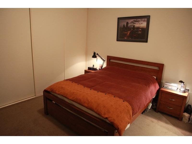 4/327 Dandenong Road, Prahran VIC 3181