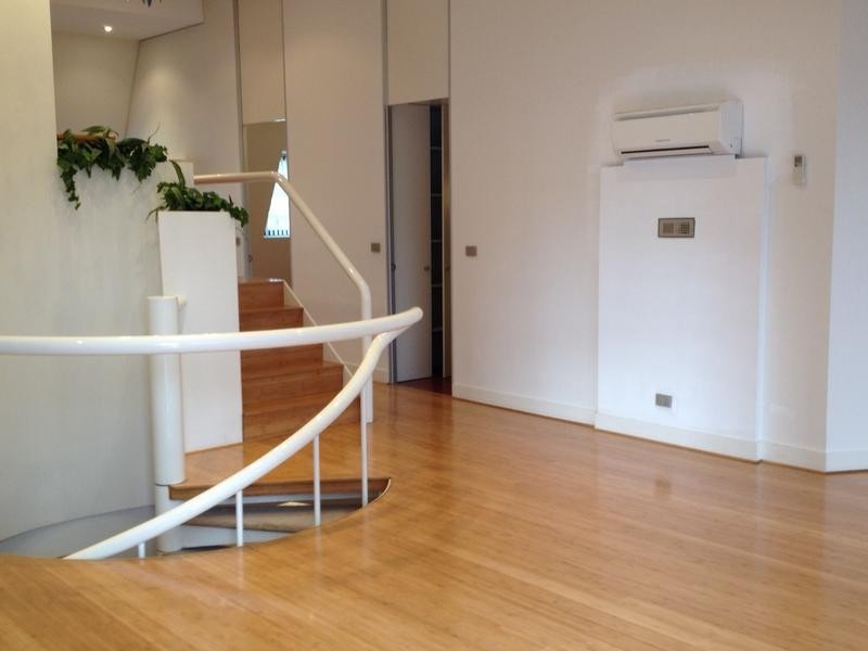 5/42 La Trobe Street, Melbourne VIC 3000