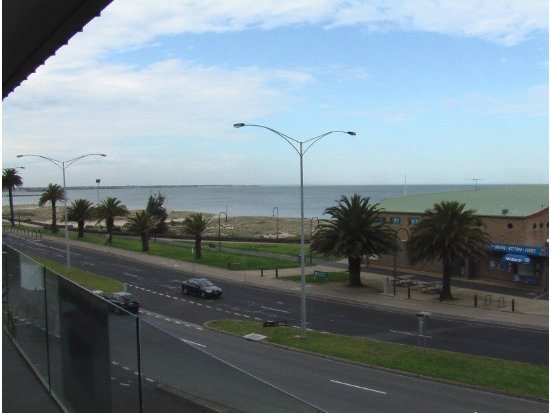 7/23 Beaconsfield Parade, Port Melbourne VIC 3207