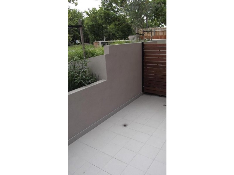 11/233 Dandenong Road, Prahran VIC 3181