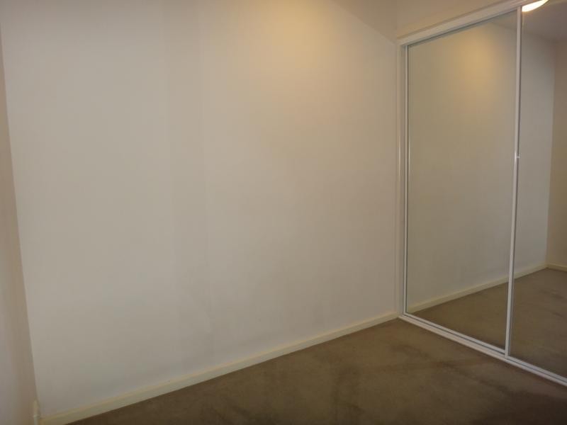 2415/250 Elizabeth Street, Melbourne VIC 3000