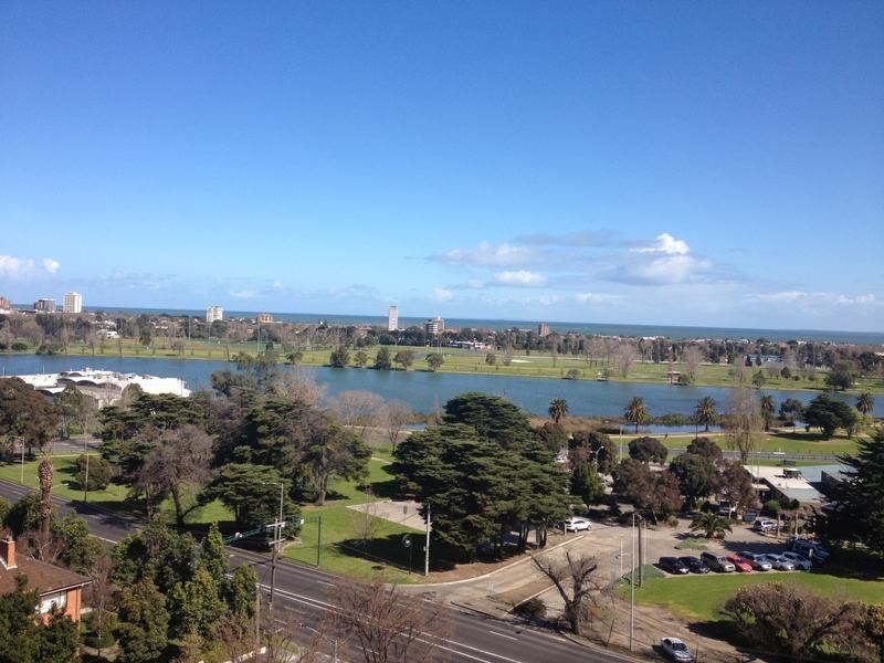 914/55 Queens Road, Melbourne VIC 3004