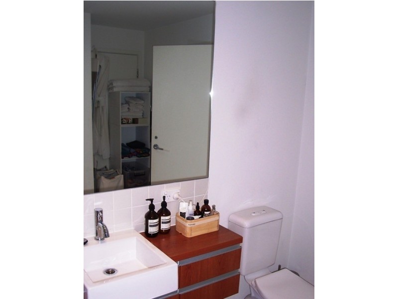 202/150 Peel Street, North Melbourne VIC 3051