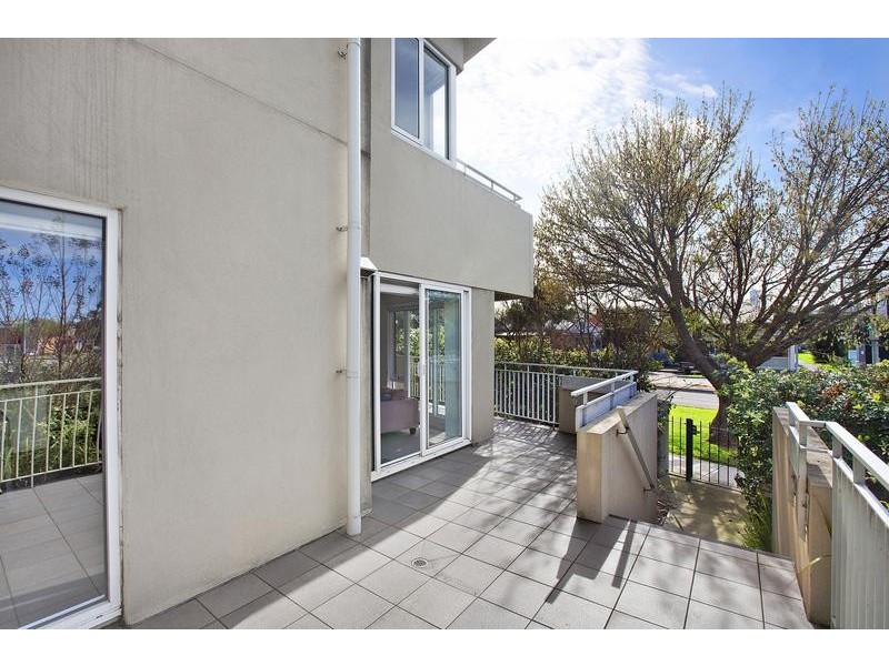 1/1 Liardet Street, Port Melbourne VIC 3207