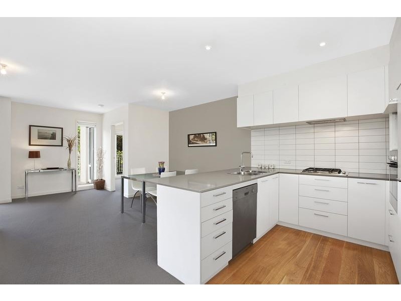 1/1 Liardet Street, Port Melbourne VIC 3207