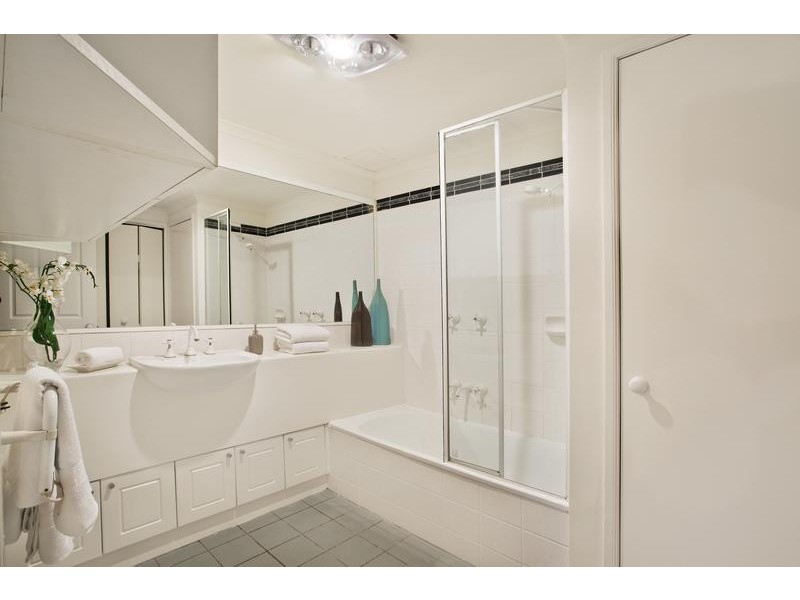 21/120 Sturt Street, Southbank VIC 3006