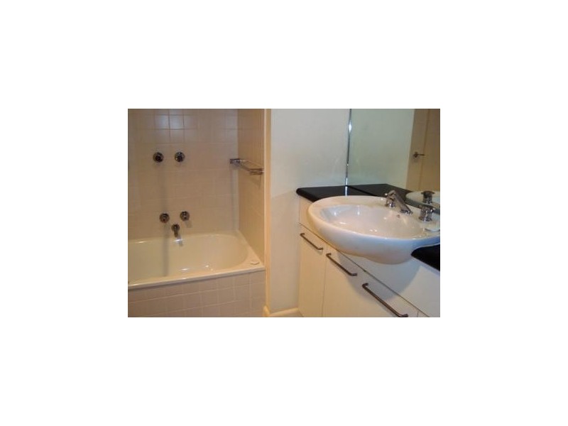 20/1 Wellington Crescent, East Melbourne VIC 3002