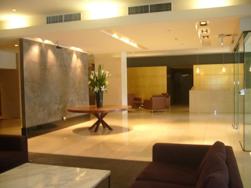 2009/80 Clarendon Street, Southbank VIC 3006