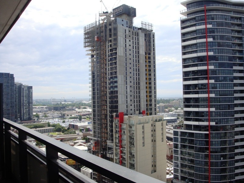 2009/80 Clarendon Street, Southbank VIC 3006