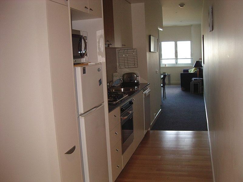 802/166 Wellington Parade, East Melbourne VIC 3002