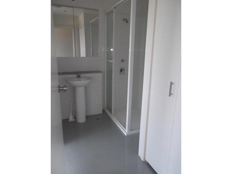 2305/250 Elizabeth Street, Melbourne VIC 3000