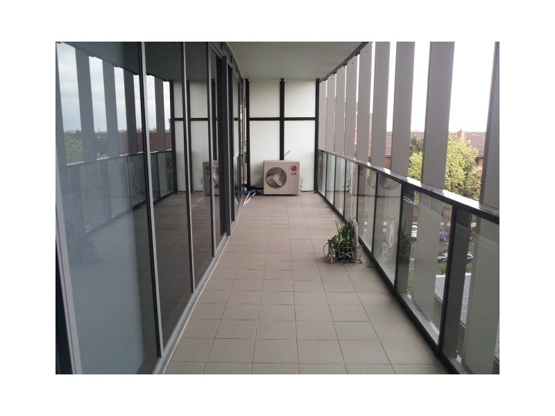 317/55 Queens Road, Melbourne VIC 3000