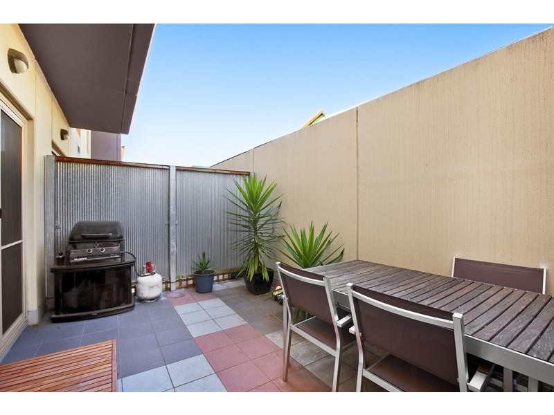 32/80 Trenerry Crescent, Abbotsford VIC 3067
