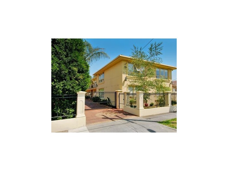 9/13 Peacock Street, Brunswick VIC 3056