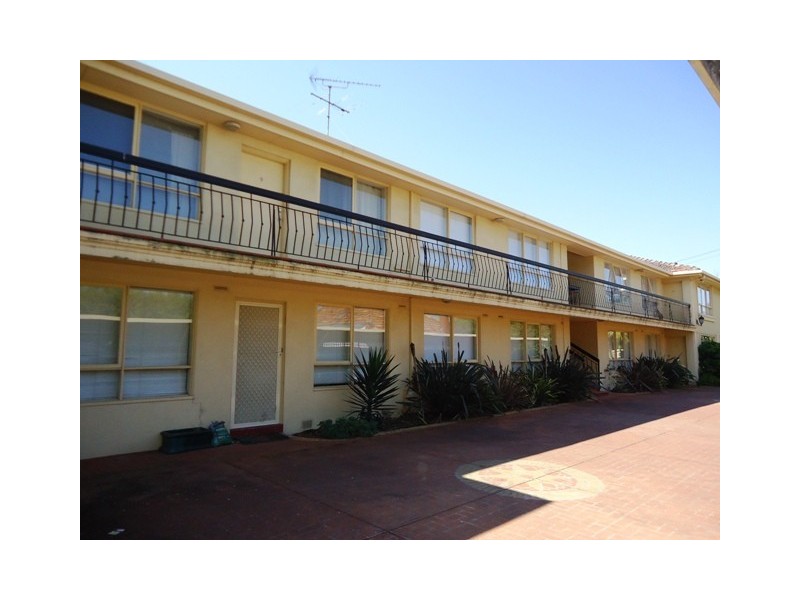 9/13 Peacock Street, Brunswick VIC 3056