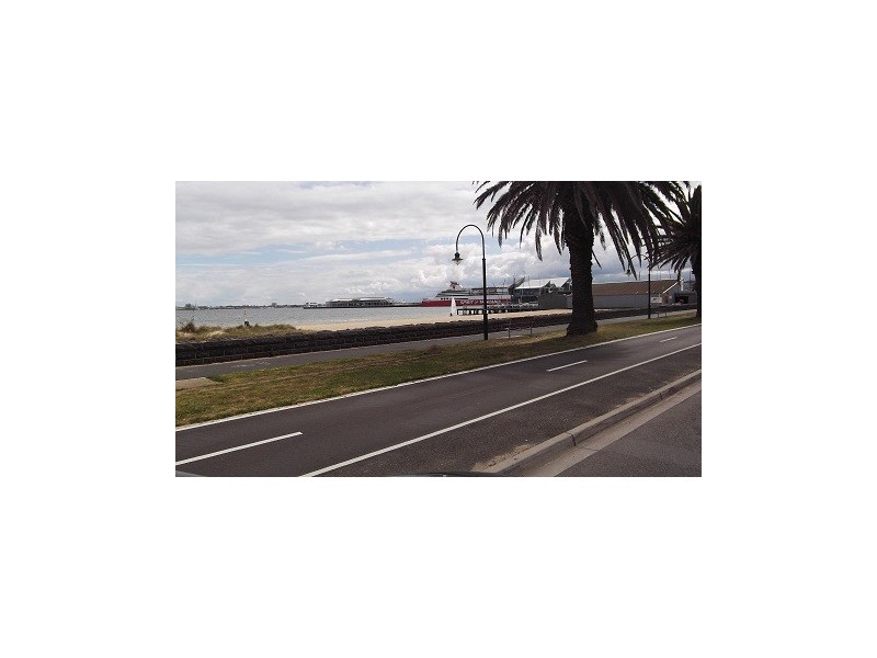 E205/126 Rouse Street, Port Melbourne VIC 3207