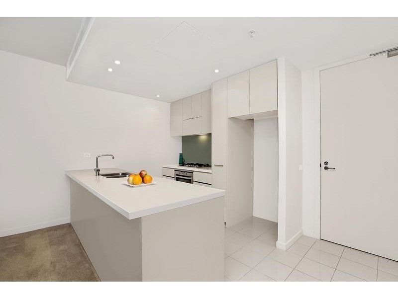 211/55 Queens Road, Melbourne VIC 3004