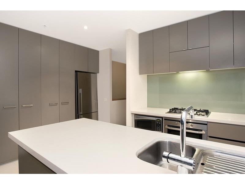 112/55 Queens Road, Melbourne VIC 3000