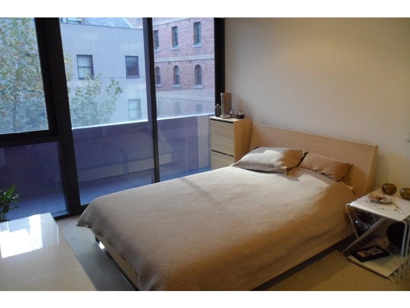 31/8 Cook Street, Southbank VIC 3006