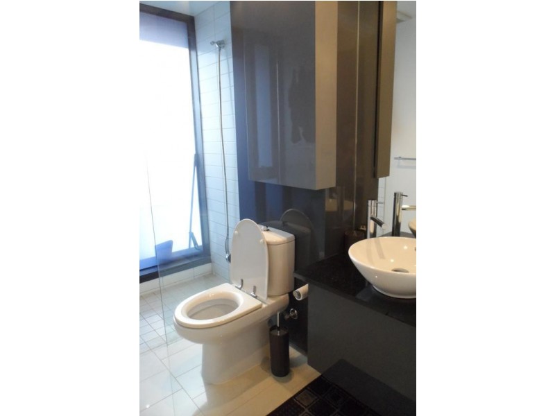 31/8 Cook Street, Southbank VIC 3006