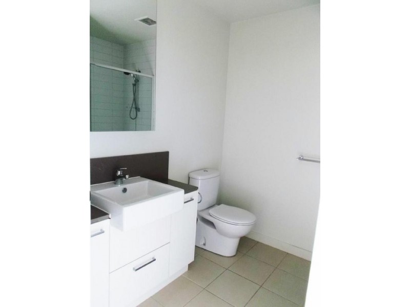 214/33 Cliveden Close, East Melbourne VIC 3002