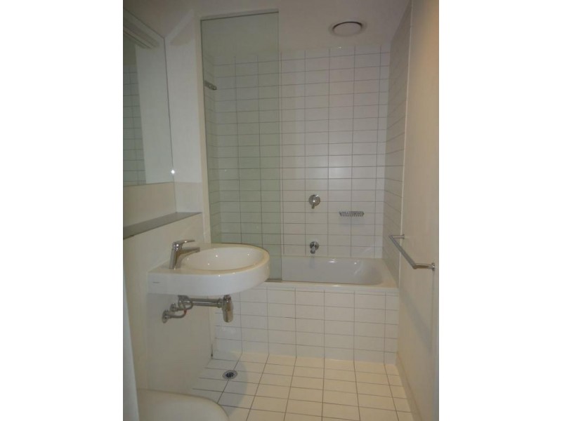 1804/620 Collins Street, Melbourne VIC 3000