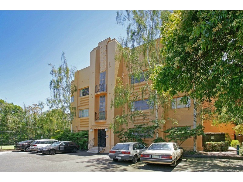 21/32 Queens Road, Melbourne VIC 3004