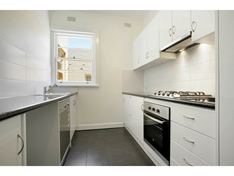 21/32 Queens Road, Melbourne VIC 3004