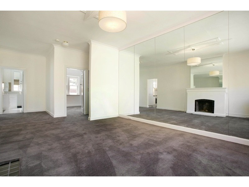 21/32 Queens Road, Melbourne VIC 3004