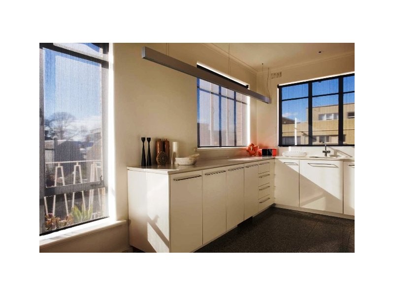 15/102 Albert Street, East Melbourne VIC 3002