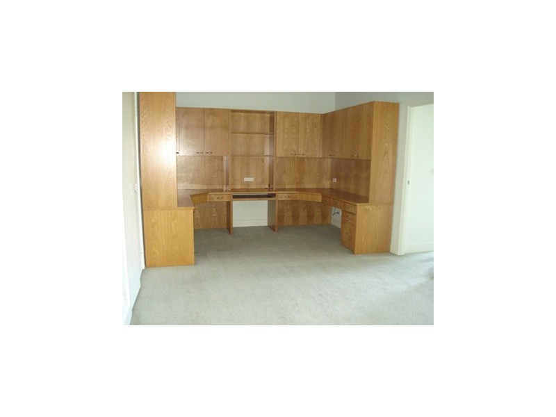 38/2 MacArthur Road, Parkville VIC 3052