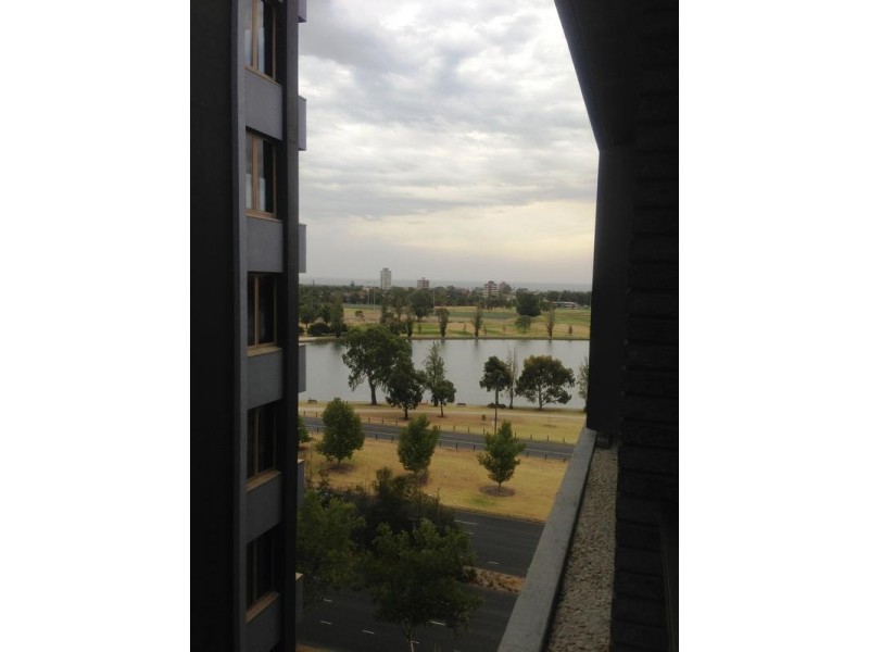 907/70 Queens Road, Melbourne VIC 3004