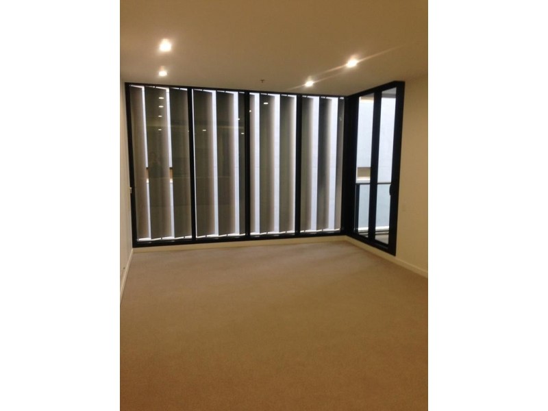 907/70 Queens Road, Melbourne VIC 3004