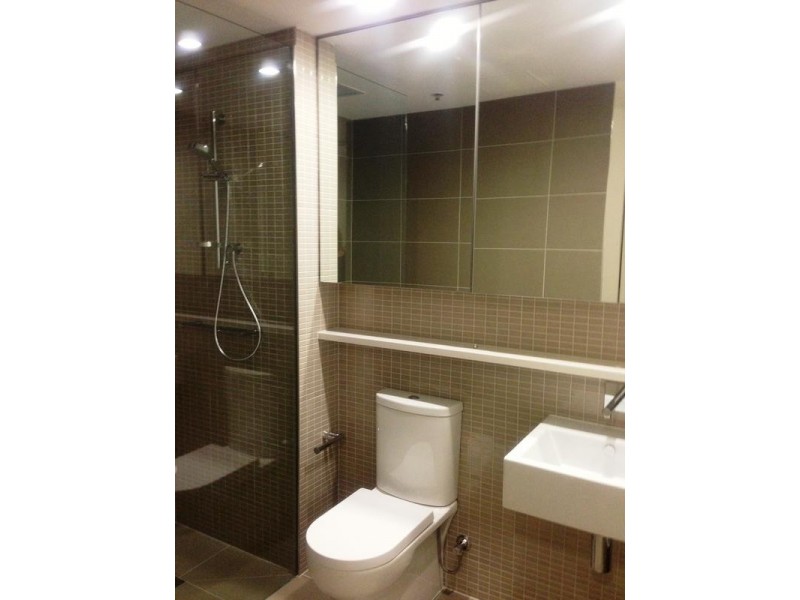 907/70 Queens Road, Melbourne VIC 3004