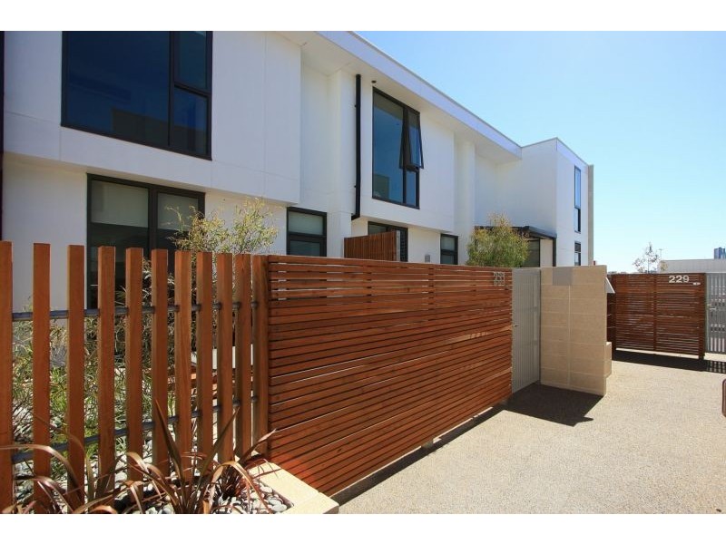 230/117 Studio Lane, Docklands VIC 3008