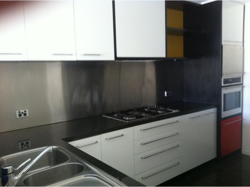 207/459 Royal Parade, Parkville VIC 3052