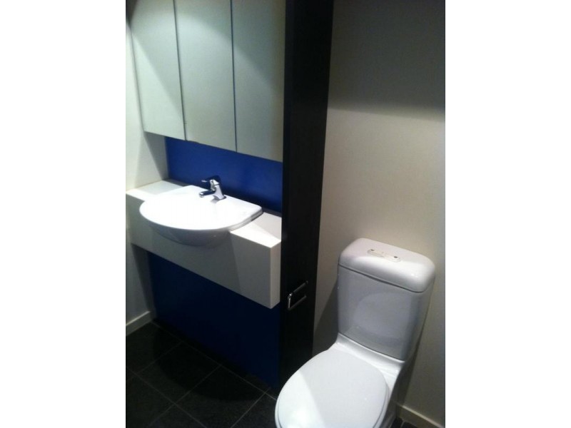 207/459 Royal Parade, Parkville VIC 3052