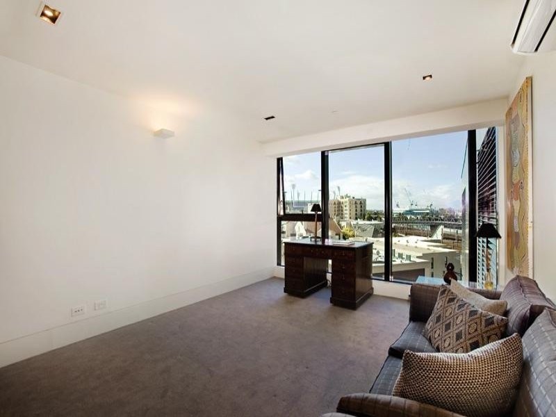 503/279 Wellington Parade South, East Melbourne VIC 3002