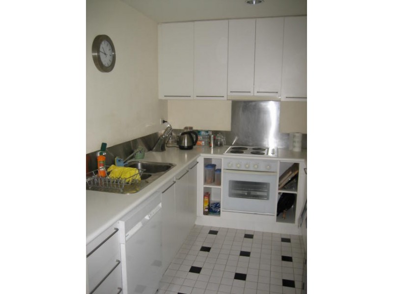 1/201 Wellington Parade South, East Melbourne VIC 3002