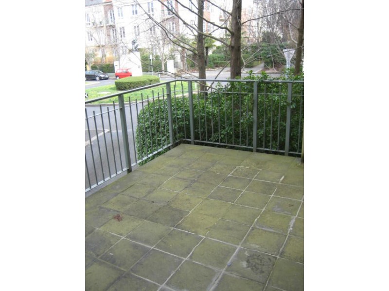 1/201 Wellington Parade South, East Melbourne VIC 3002