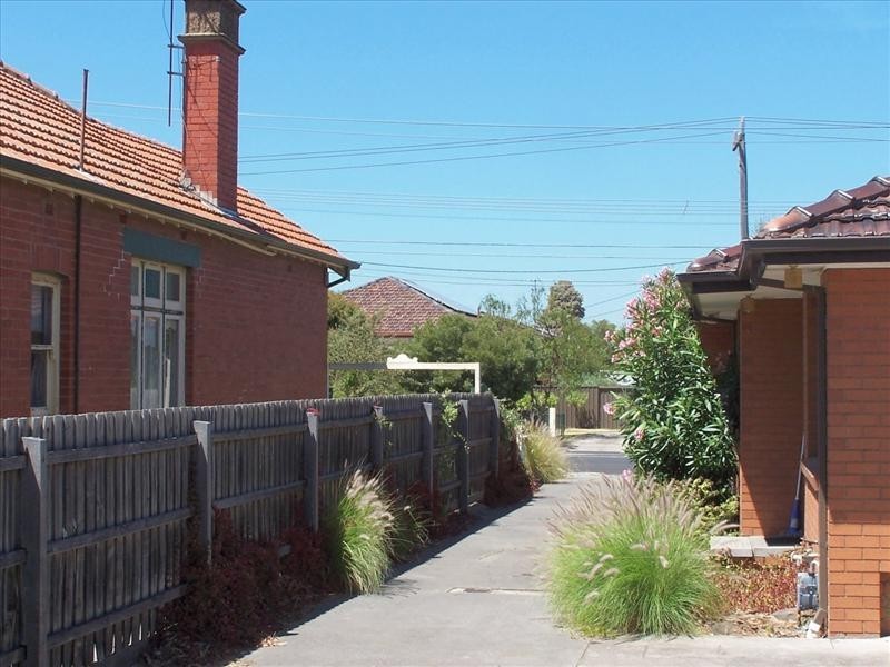 3/68 Heller Street, Brunswick West VIC 3055