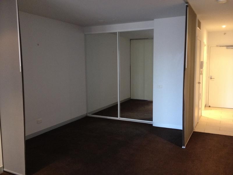 1305/555 Flinders Street, Melbourne VIC 3000